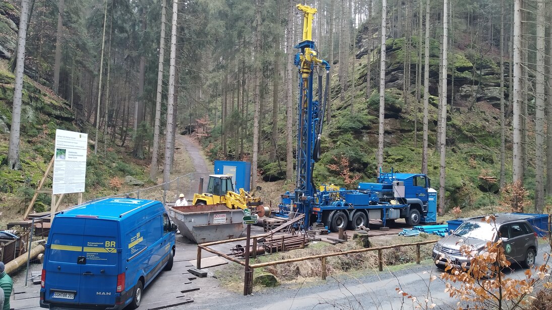 Bau Grundwassermessstelle Nasser Grund